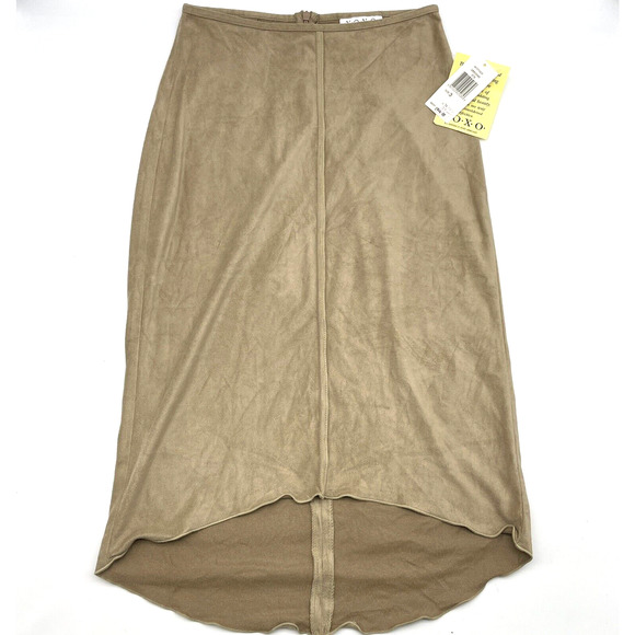 NWT XOXO In America and Abroad ‘MYSTIQUE’ Beige Faux Suede Skirt Women's Size 3 - Picture 1 of 10